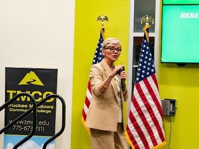 U.S. Secretary of Energy Jennifer Granholm gives a charismatic speech to students, colleagues, faculty, and staff inside the IGT Hub.
