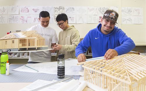 TMCC construction management and architecture students.